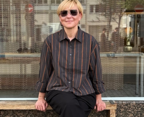 Jolanta denkt über Einsamkeit in der Ehe und Partnerschaft nach.